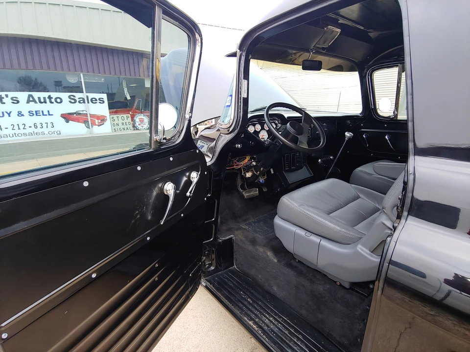 1956 Chevrolet Task Force - Image 20 of 31