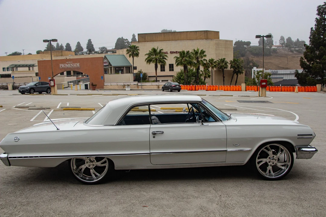 1963 Chevrolet Impala 3rd Gen - Image 26 of 31
