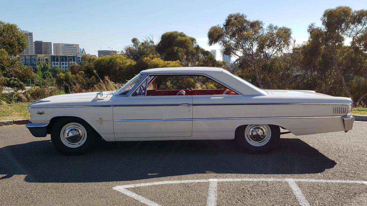 1963 Ford Galaxie 427 2nd Gen - Image 11 of 31