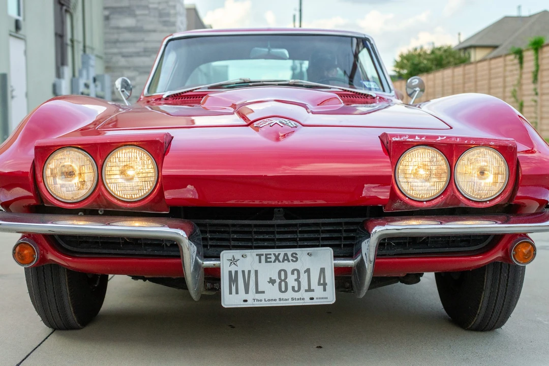 1965 Chevrolet Corvette C2 - Image 20 of 31