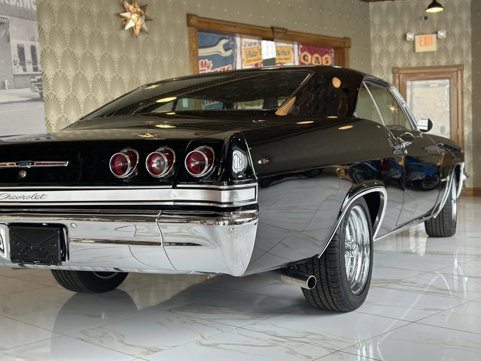 1965 Chevrolet Impala 4th Gen - Image 18 of 31