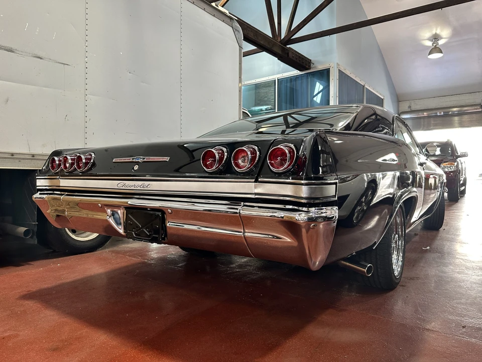 1965 Chevrolet Impala 4th Gen - Image 17 of 31