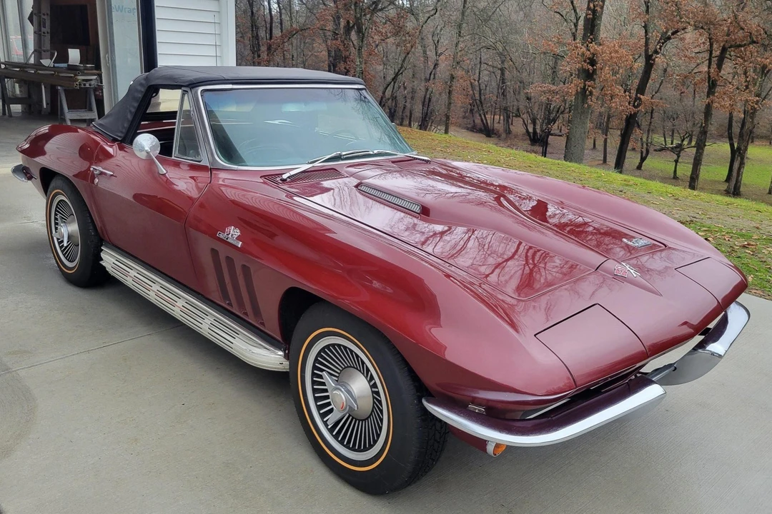 1966 Chevrolet Corvette C2 - Image 1 of 31
