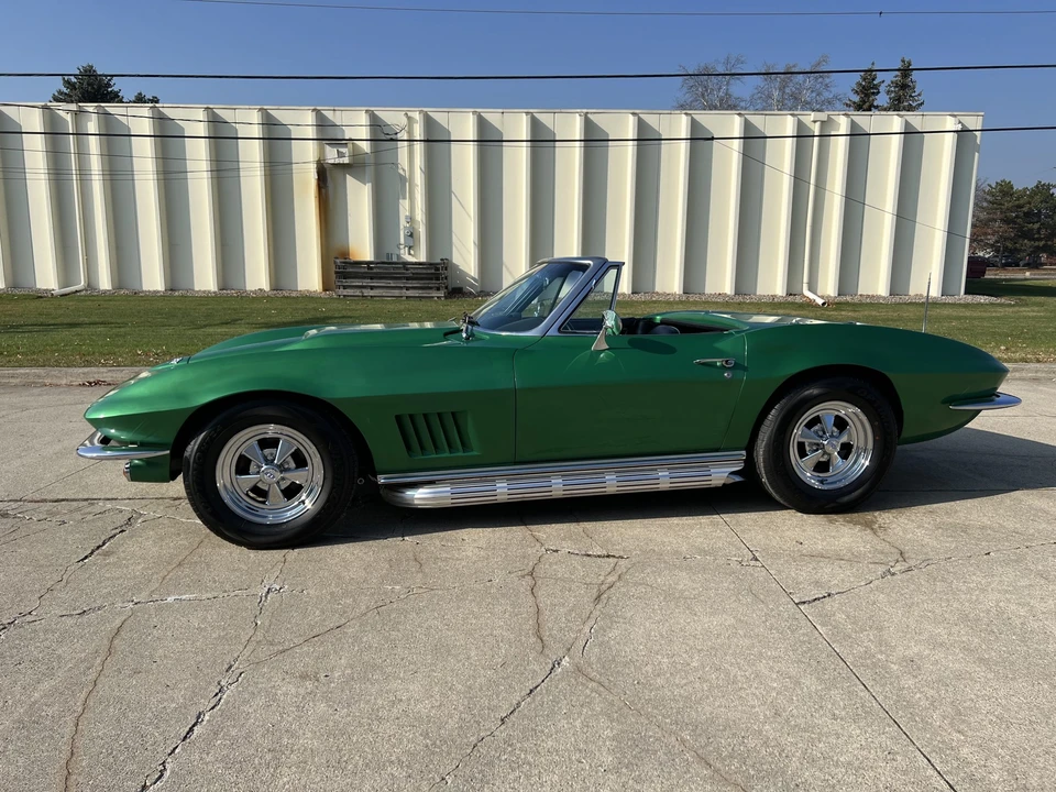1966 Chevrolet Corvette C2 - Image 4 of 31