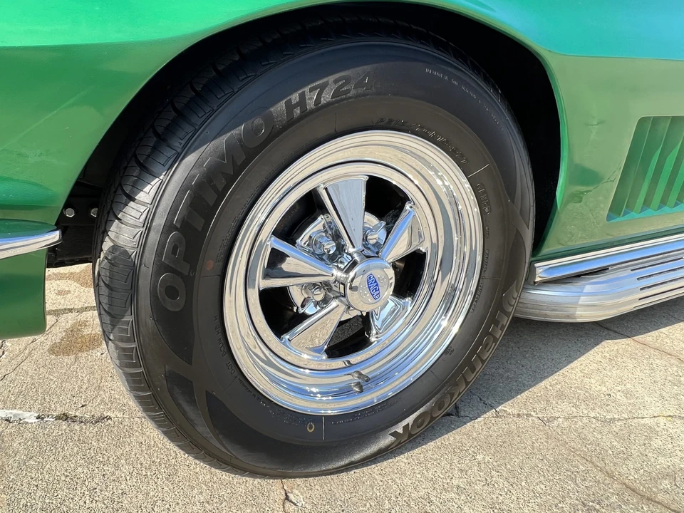 1966 Chevrolet Corvette C2 - Image 25 of 31
