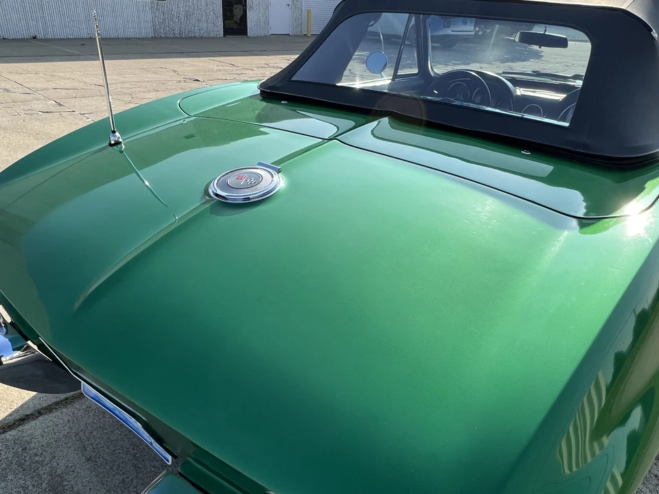 1966 Chevrolet Corvette C2 - Image 17 of 31