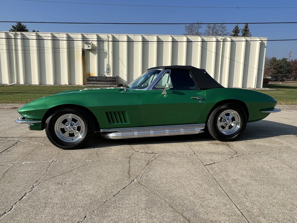 1966 Chevrolet Corvette C2 - Image 10 of 31