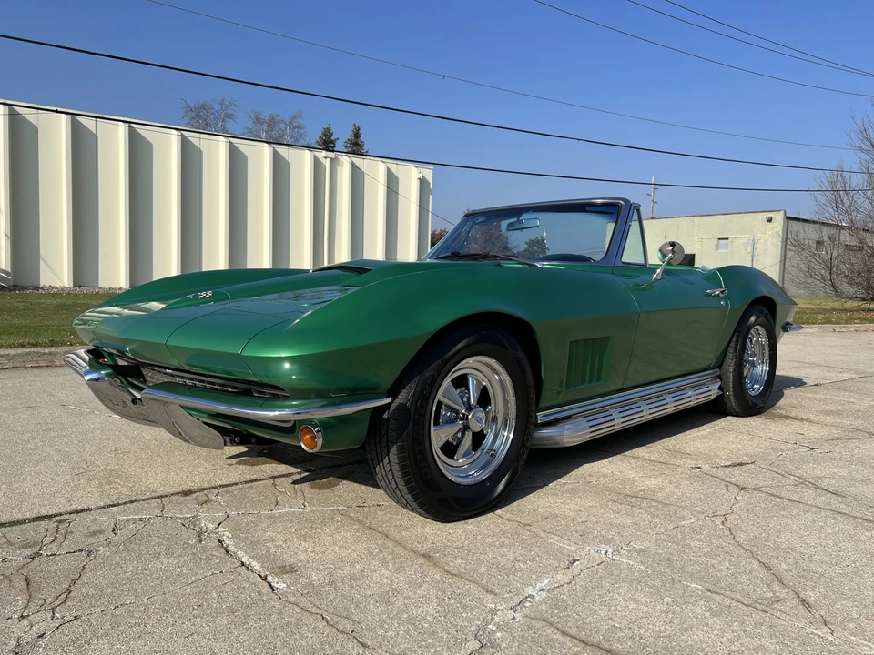 1966 Chevrolet Corvette C2 - Image 3 of 31