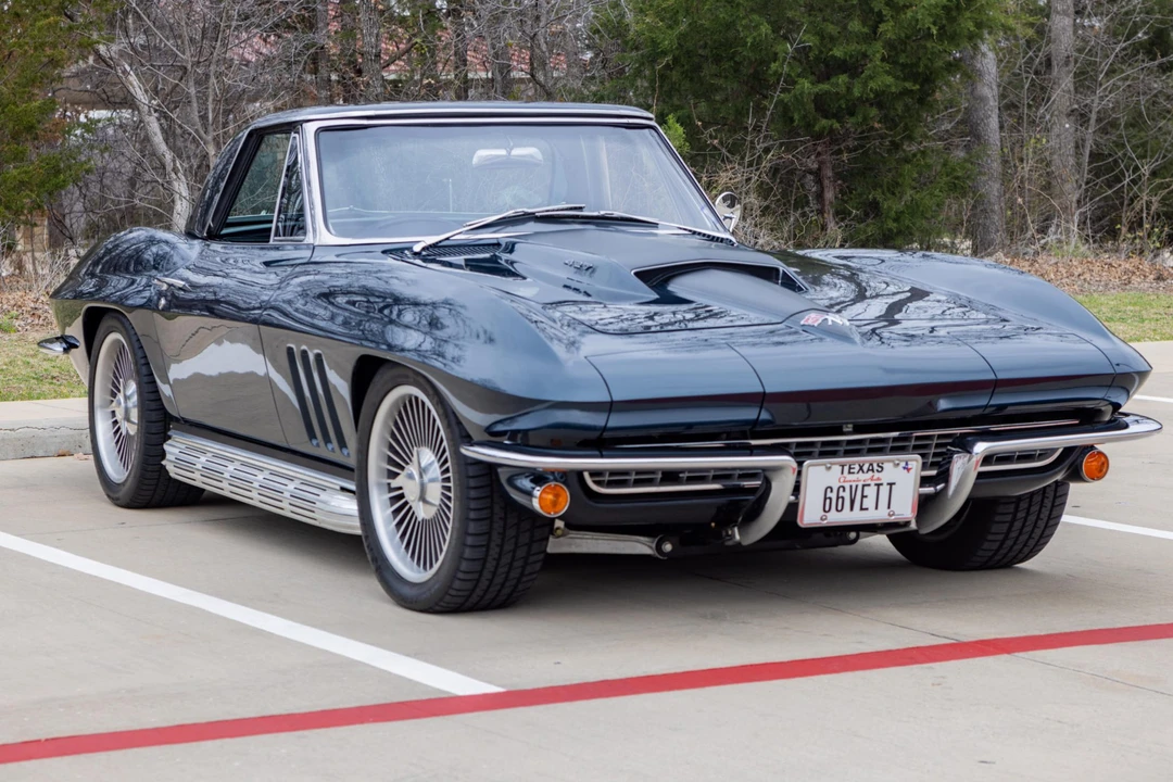 1966 Chevrolet Corvette C2 - Image 12 of 31