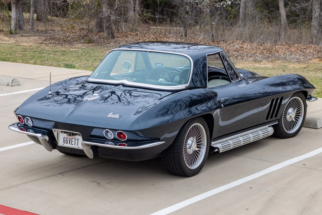 1966 Chevrolet Corvette C2 - Image 14 of 31