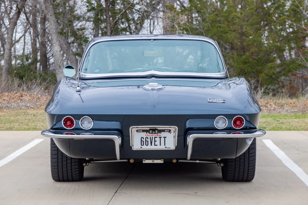 1966 Chevrolet Corvette C2 - Image 15 of 31