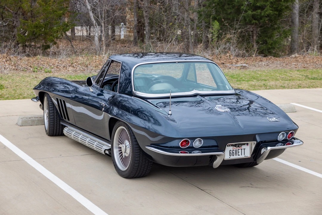 1966 Chevrolet Corvette C2 - Image 16 of 31