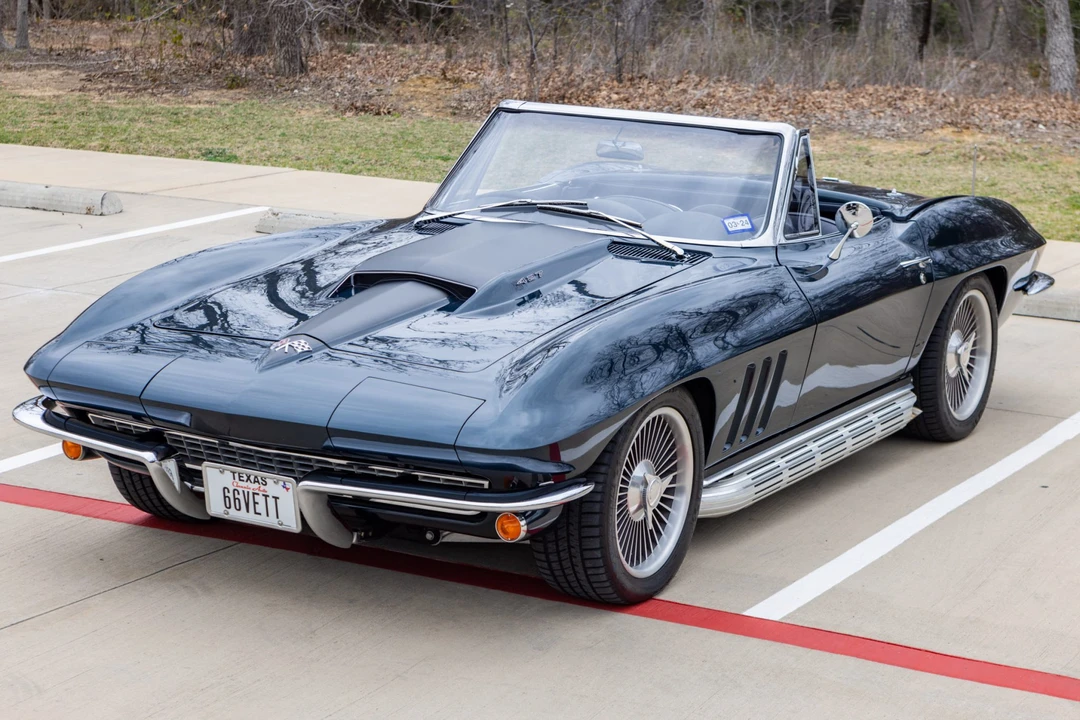 1966 Chevrolet Corvette C2 - Image 2 of 31