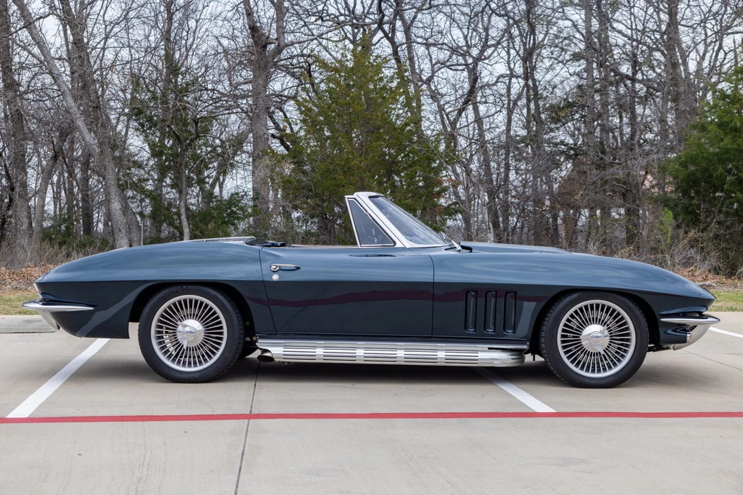 1966 Chevrolet Corvette C2 - Image 5 of 31