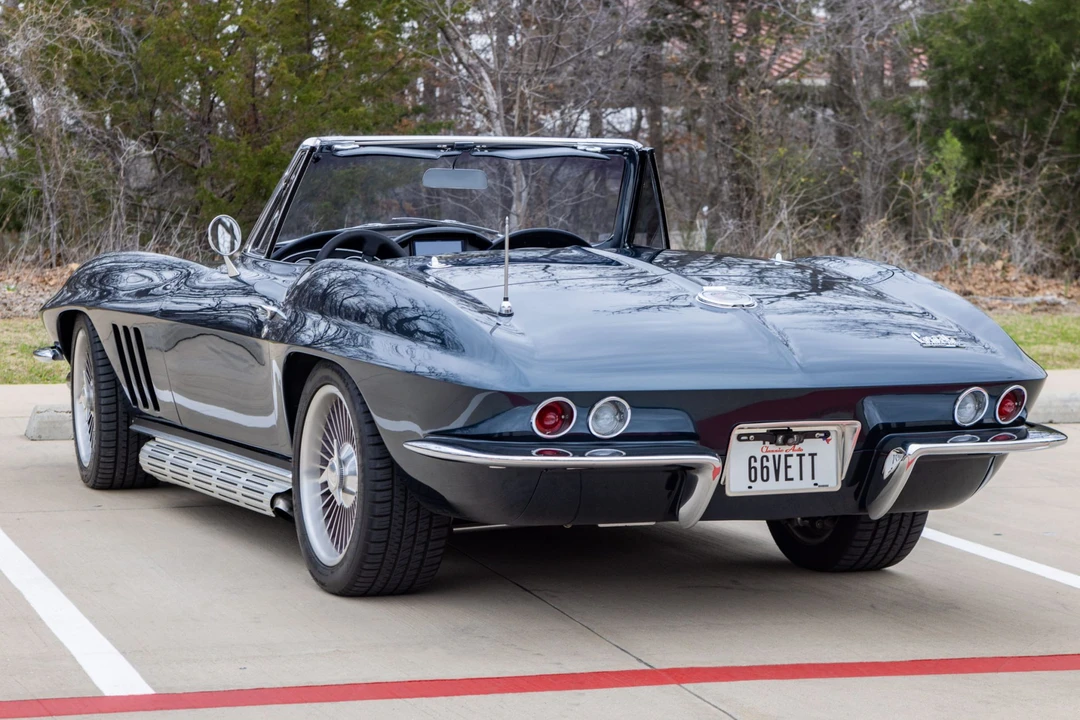 1966 Chevrolet Corvette C2 - Image 8 of 31