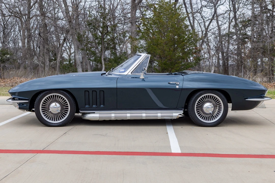 1966 Chevrolet Corvette C2 - Image 9 of 31