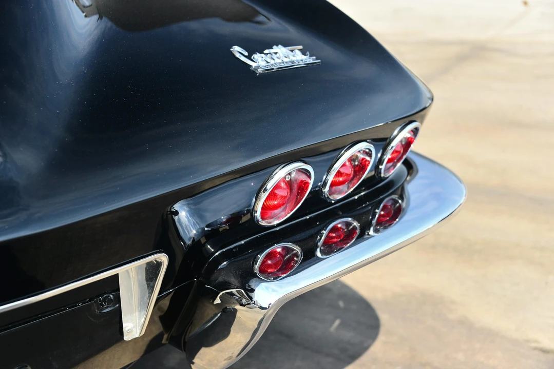 1966 Chevrolet Corvette C2 - Image 24 of 31