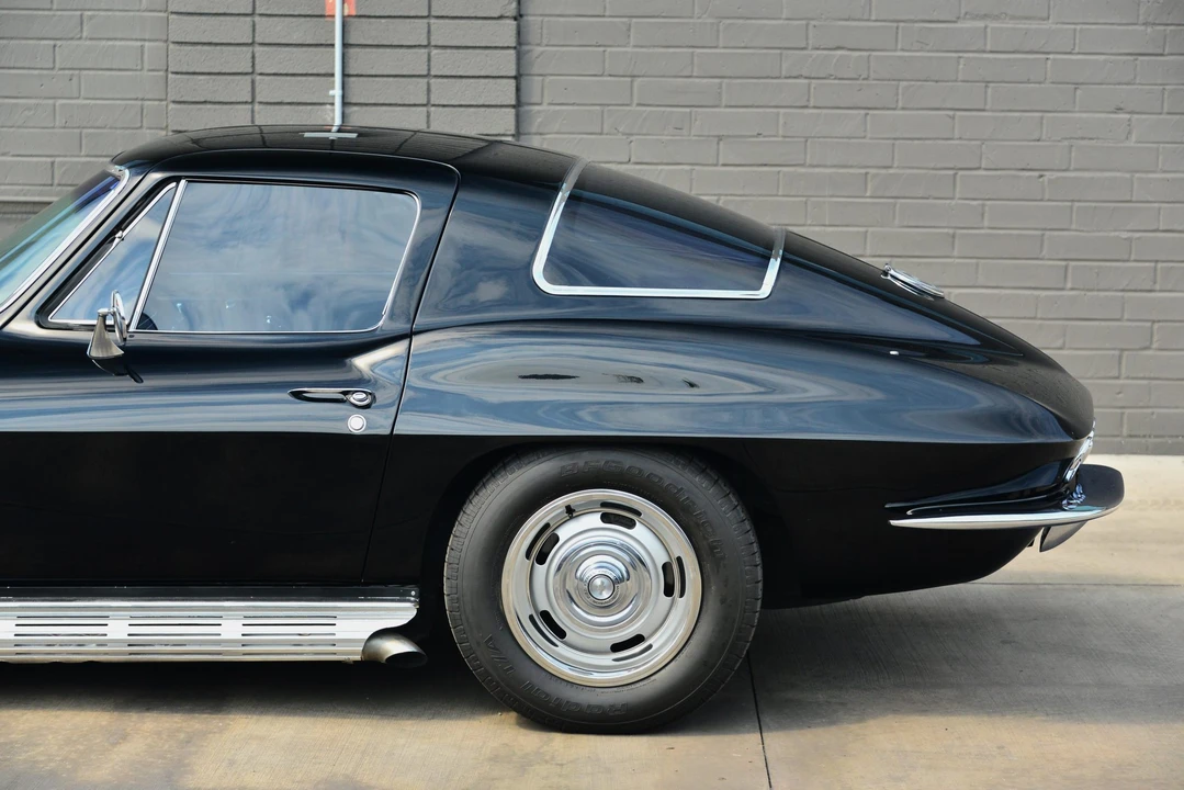 1966 Chevrolet Corvette C2 - Image 28 of 31