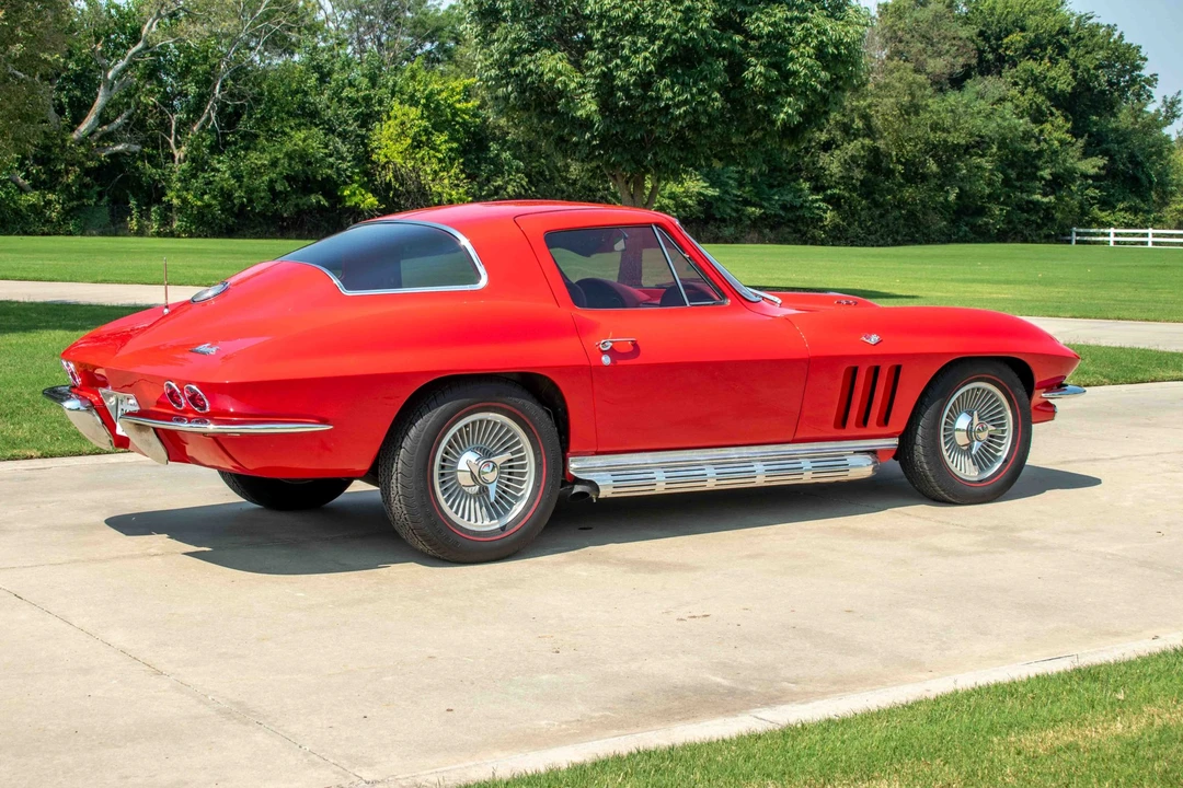 1966 Chevrolet Corvette C2 - Image 25 of 31
