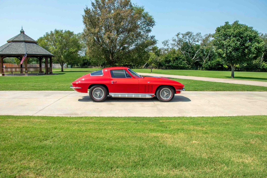 1966 Chevrolet Corvette C2 - Image 22 of 31