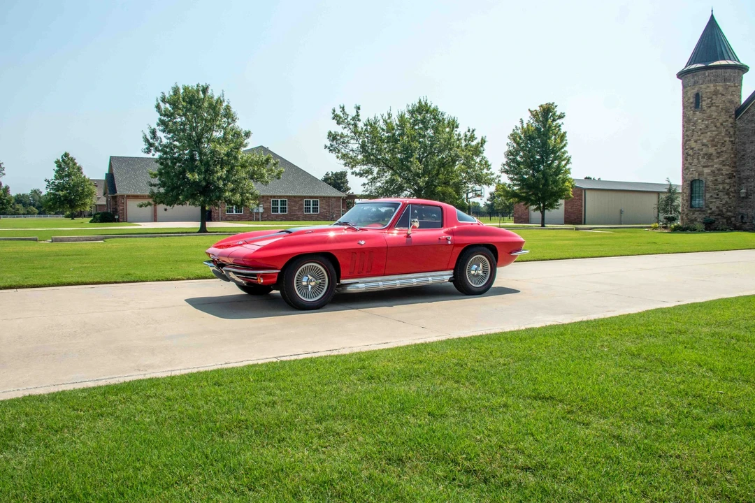 1966 Chevrolet Corvette C2 - Image 17 of 31