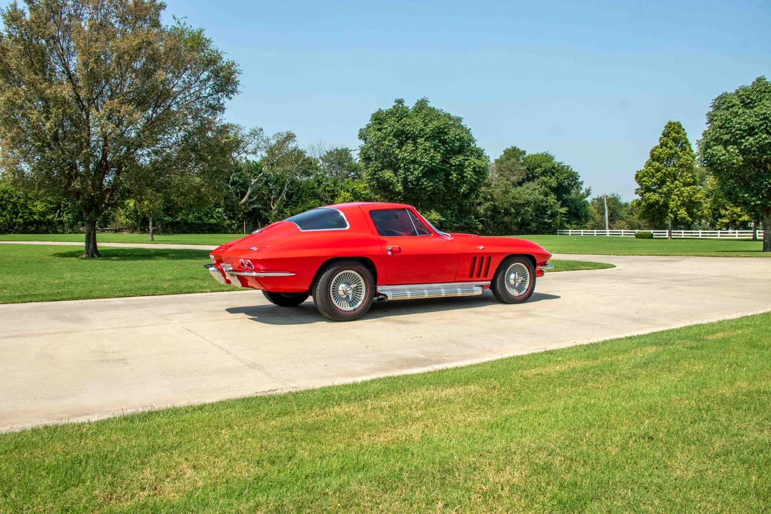 1966 Chevrolet Corvette C2 - Image 8 of 31