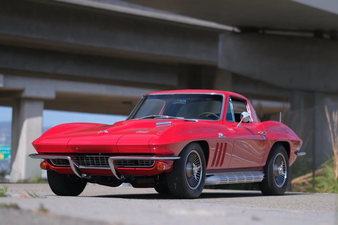 1966 Chevrolet Corvette C2 - Image 2 of 31