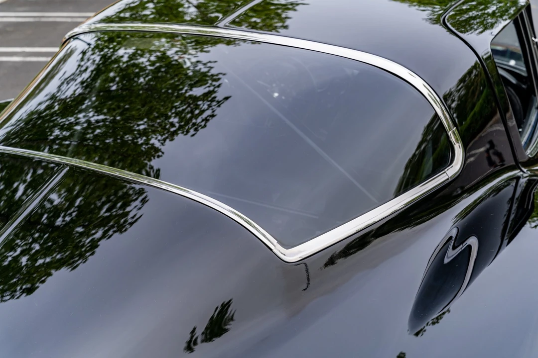 1966 Chevrolet Corvette C2 - Image 18 of 31