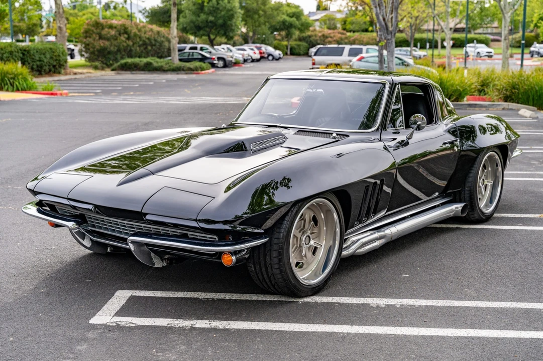 1966 Chevrolet Corvette C2 - Image 1 of 31