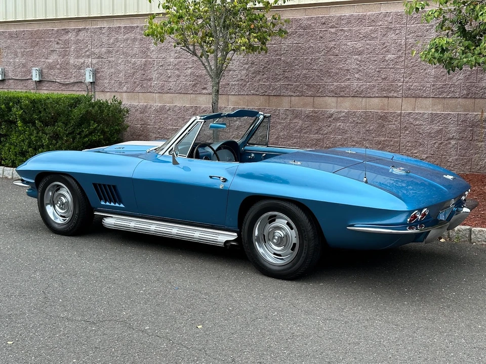 1967 Chevrolet Corvette C2 - Image 11 of 31