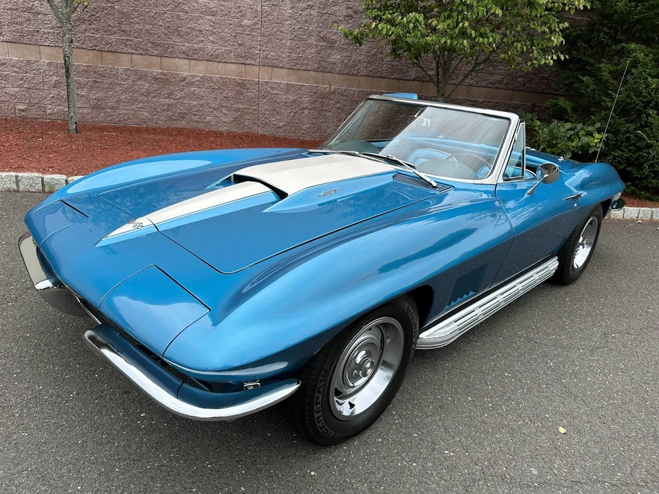1967 Chevrolet Corvette C2 - Image 24 of 31
