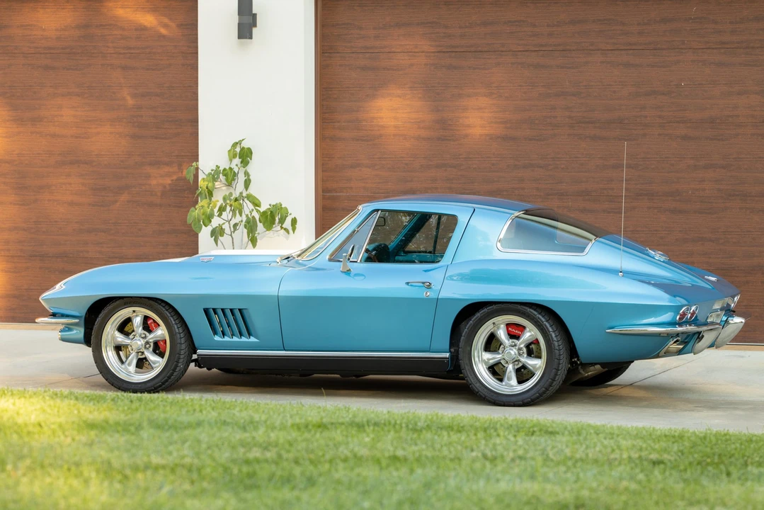 1967 Chevrolet Corvette C2 - Image 11 of 31