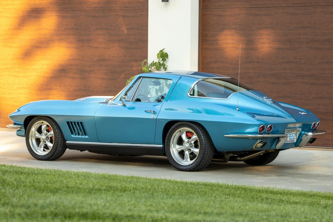 1967 Chevrolet Corvette C2 - Image 13 of 31