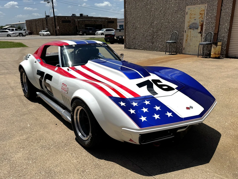 1969 Chevrolet Corvette C3 - Image 2 of 31