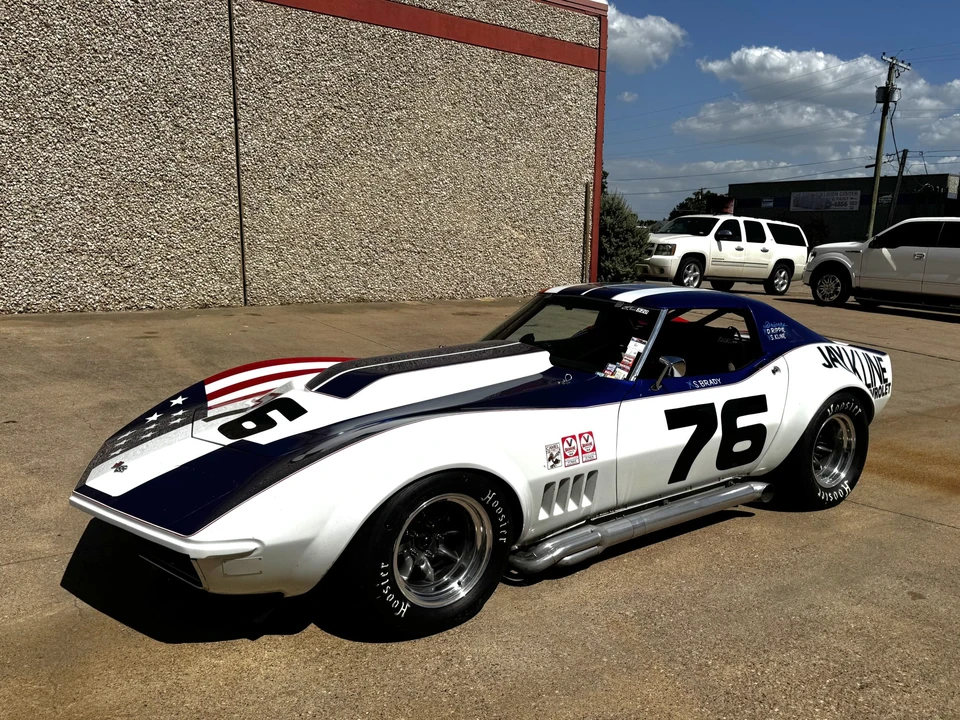 1969 Chevrolet Corvette C3 - Image 14 of 31