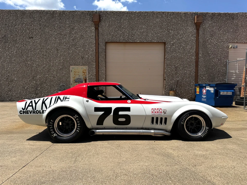1969 Chevrolet Corvette C3 - Image 4 of 31