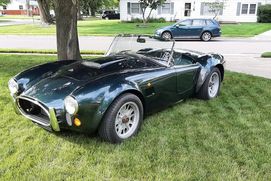 2005 Shelby Cobra Replica - Image 2 of 31