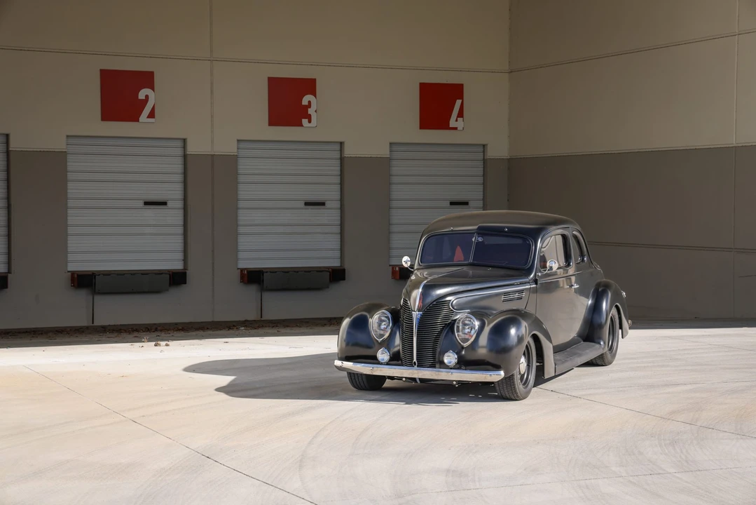 Ford Hot Rod - Image 6 of 31