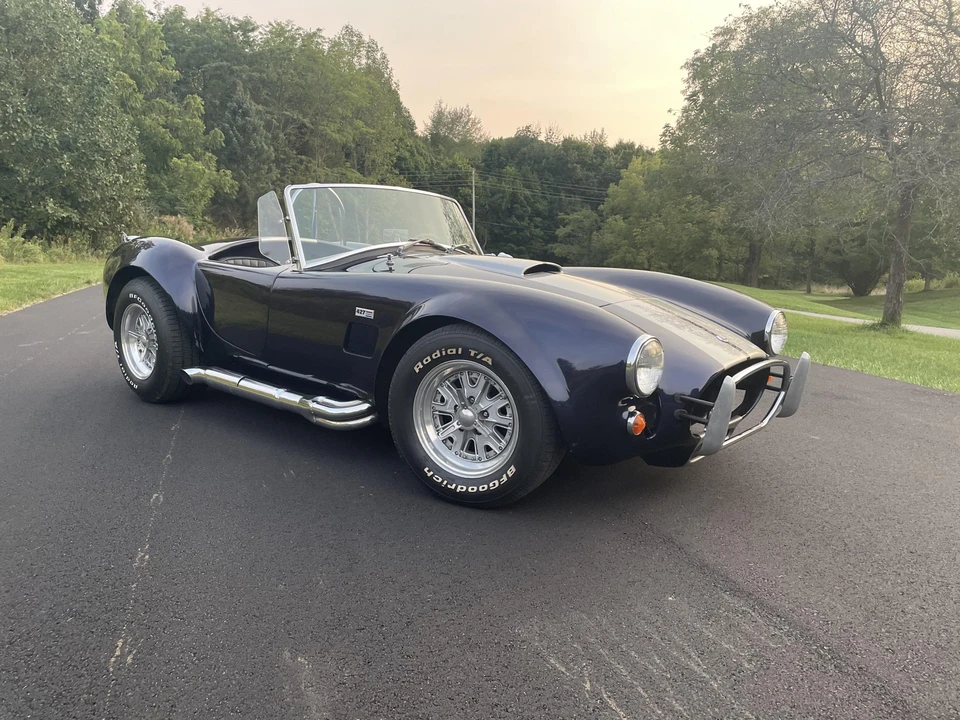 Shelby Cobra Replica - Image 4 of 31