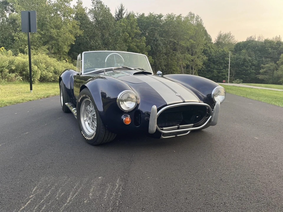 Shelby Cobra Replica - Image 2 of 31