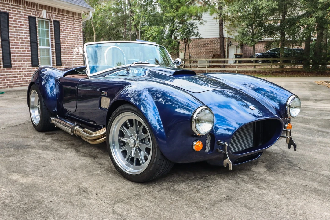 Shelby Cobra Replica - Image 7 of 31