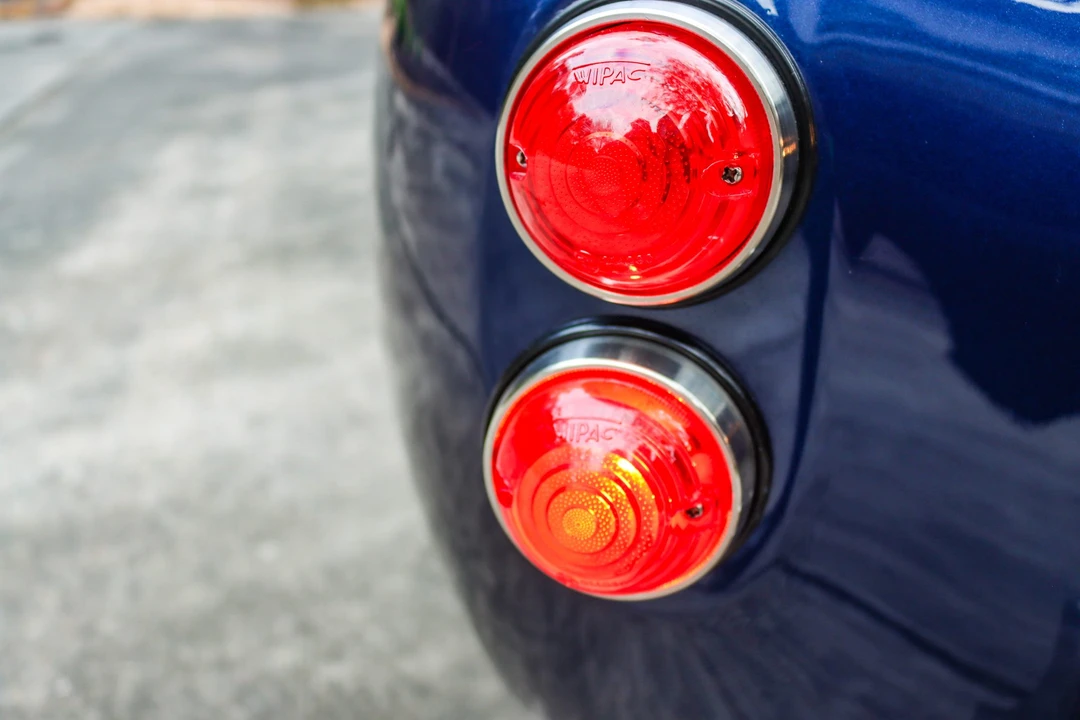 Shelby Cobra Replica - Image 14 of 31