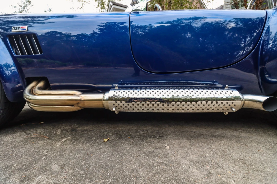 Shelby Cobra Replica - Image 25 of 31