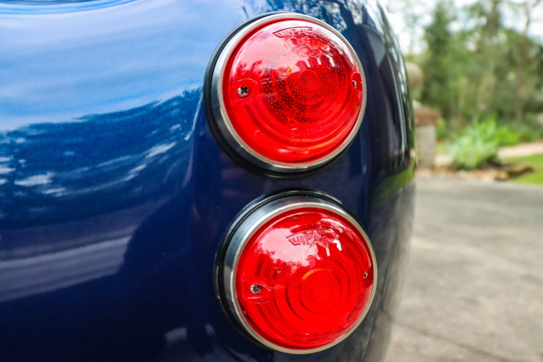 Shelby Cobra Replica - Image 17 of 31