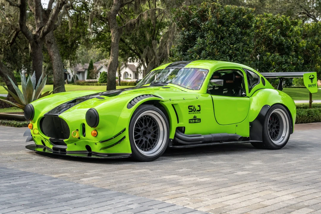 Shelby Cobra Replica - Image 2 of 31