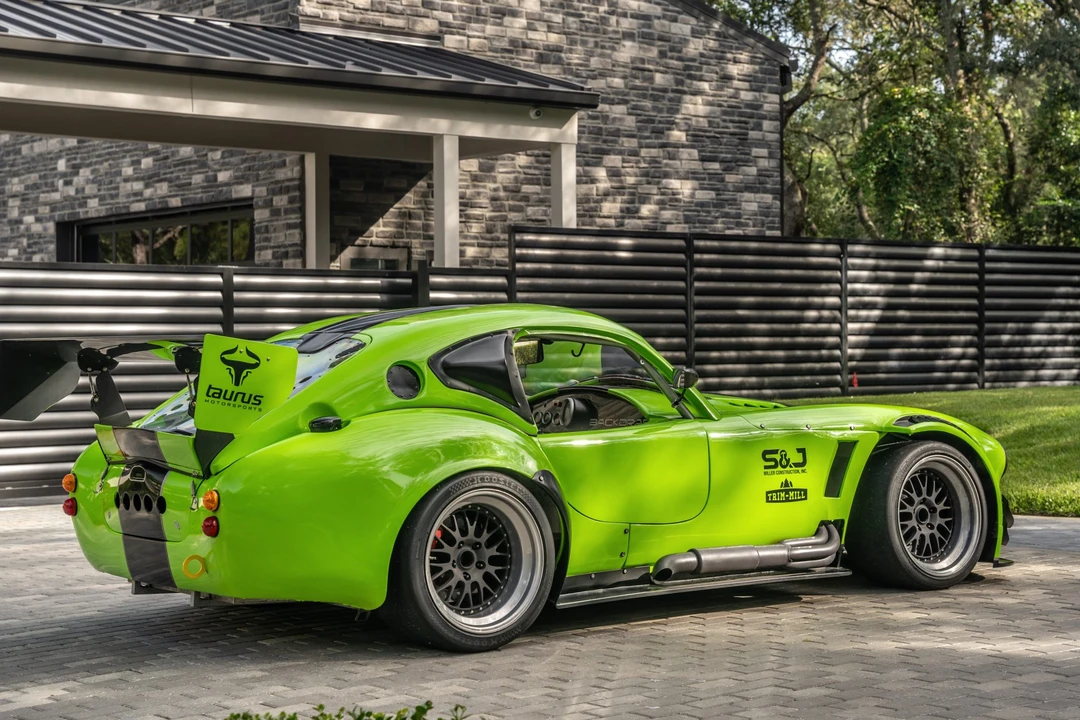Shelby Cobra Replica - Image 6 of 31
