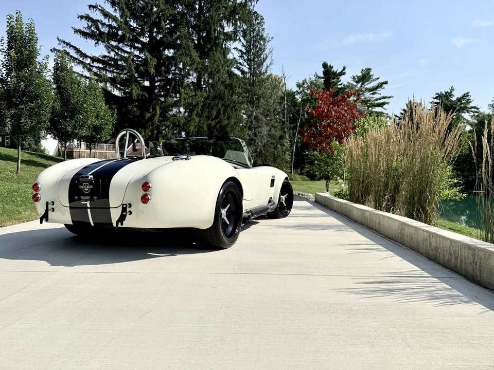 Shelby Cobra Replica - Image 12 of 31