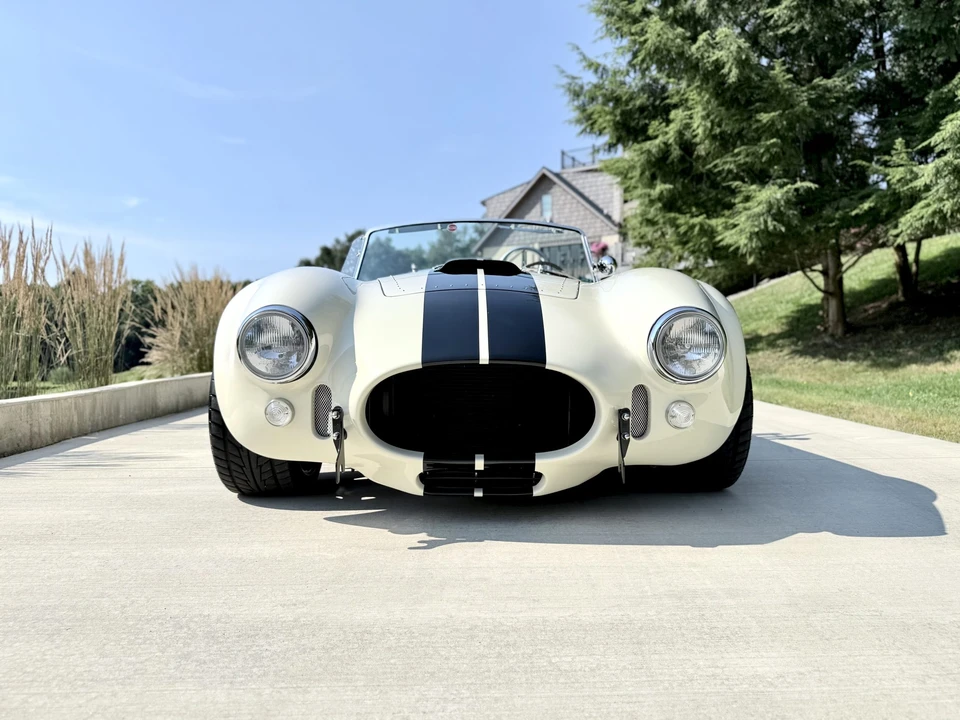 Shelby Cobra Replica - Image 2 of 31