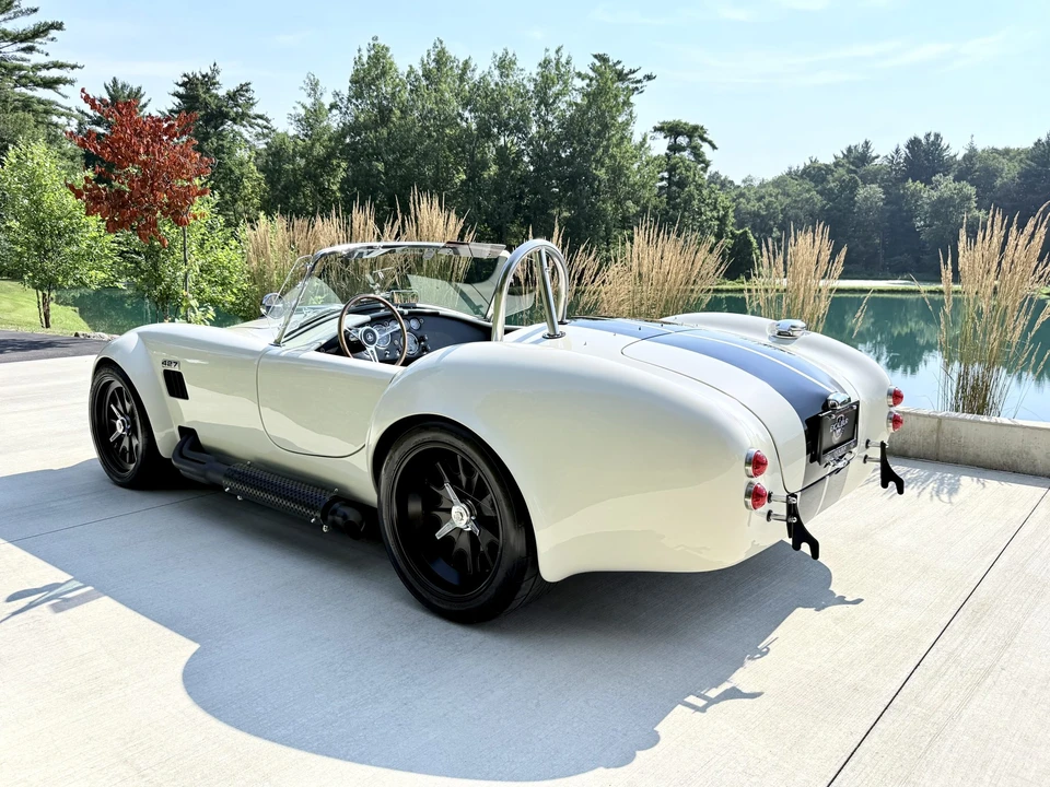 Shelby Cobra Replica - Image 8 of 31