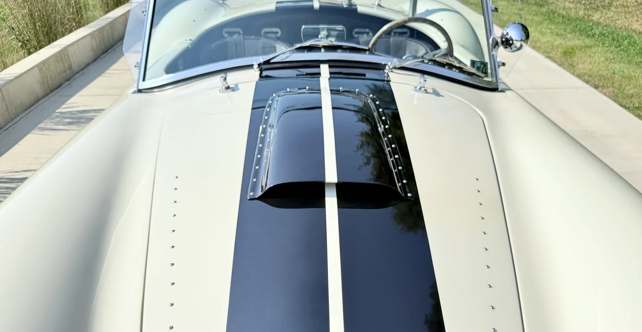 Shelby Cobra Replica - Image 25 of 31